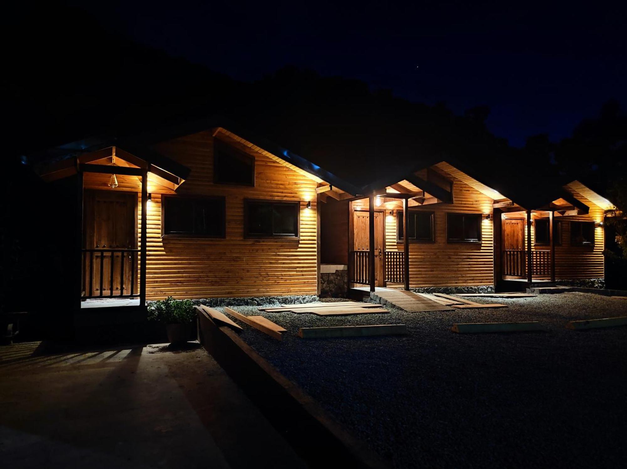 Cabinas El Quetzal San Gerardo de Dota Exterior foto